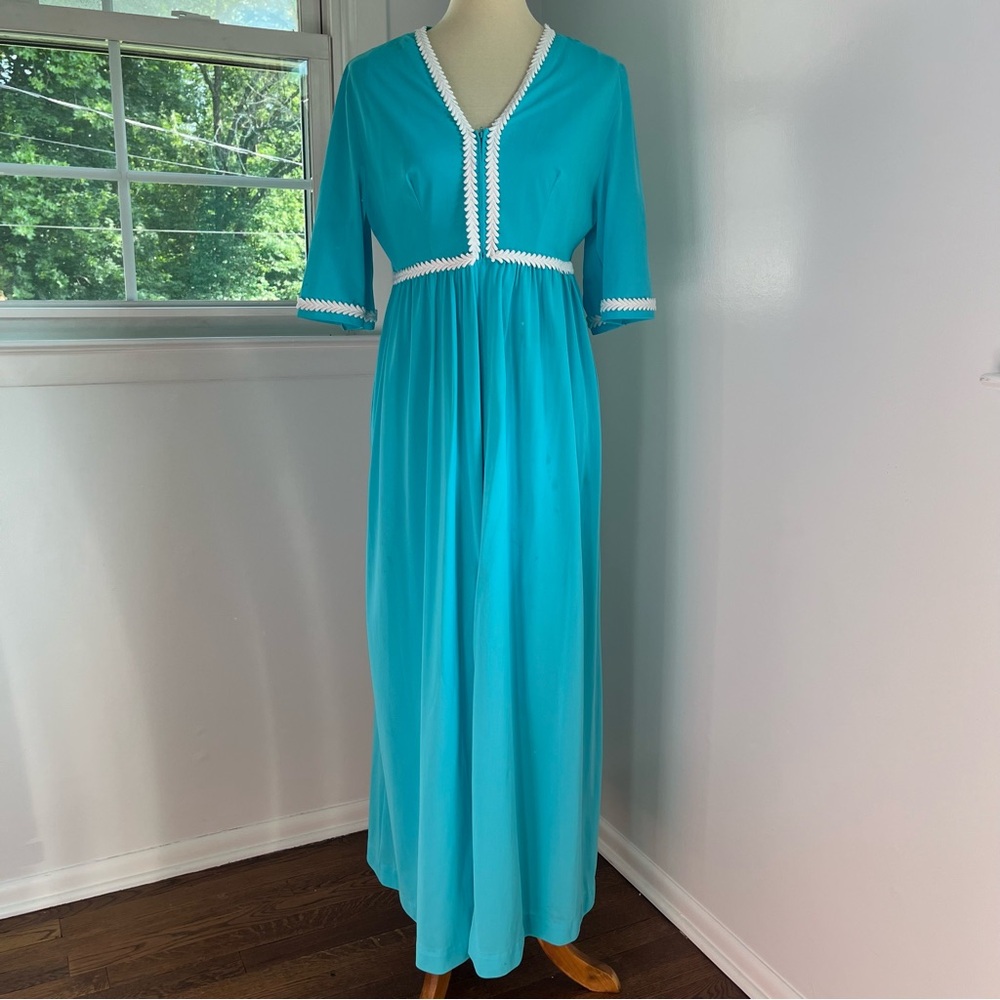 Vintage 1960's Pink Lorraine Nightgown 1/2 Zip Robe Floral Ribbon Size 36